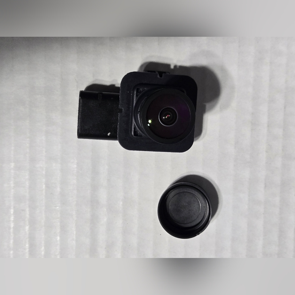 Vehicle Rear‎ View Parking Assist Camera Replacement | 6-Pin Plug - Picture 9 of 9